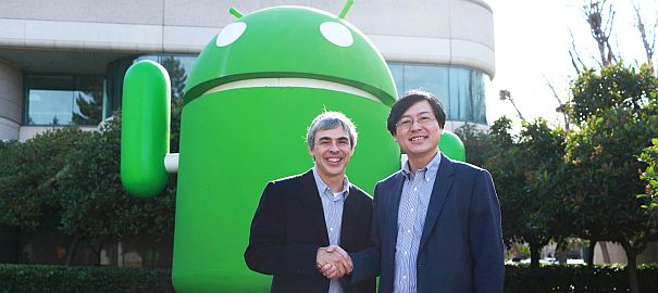 Google CEO Larry Page ve Lenovo CEO Yang Yuanqing