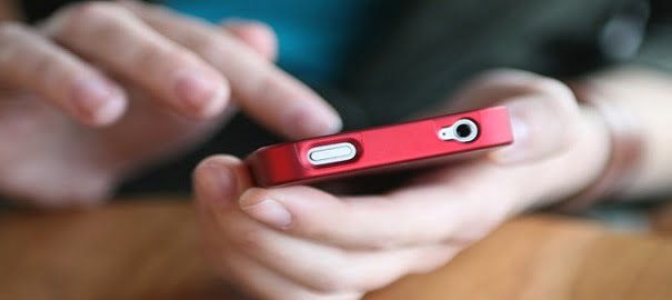 iPhone smartphone hand finger