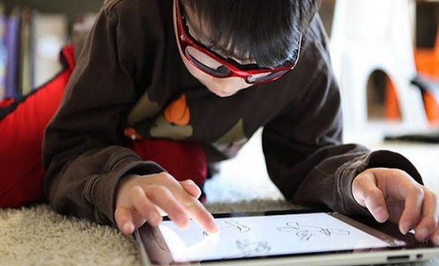 Yeni Nesil Oyuncak Olan Tabletler Çocuk Gelişimine Zararlı 22 tabletçocuk