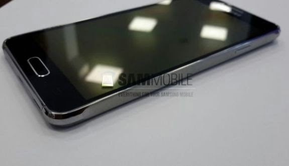 Samsung Galaxy Alphadan Yeni Görüntüler DG