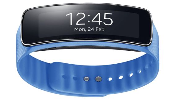 Samsung Gear Fit Formda ve saglikli bir yasam icin yazin en sicak trendi Blue