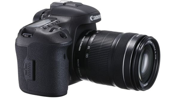 Design Cut EOS 7D Mark II 7 W Special