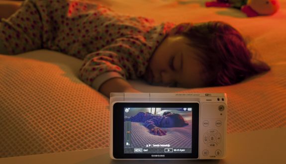 Samsung NX Mini Bebekmonitoru
