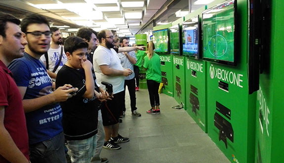 Xbox One Türkiye’de Satışa Sunuldu
