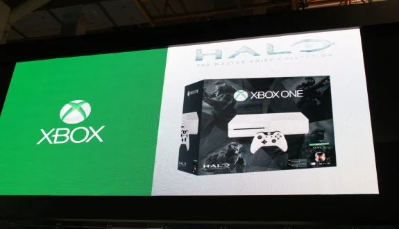1412803845 white xbox one bundle halo the master c cz99