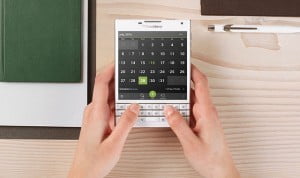 Beyaz BlackBerry Passport Ön Siparişte 16 beyaz blackberry passport
