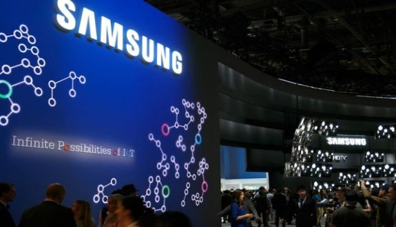 İlk Resmi Transfer Samsung'tan 1 lee dong1