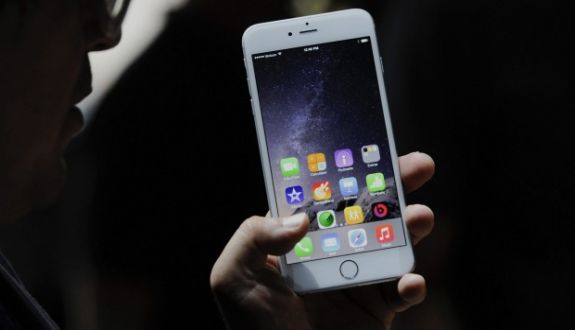 Sahte Apple ürünü üreten fabrika 1 apple çak