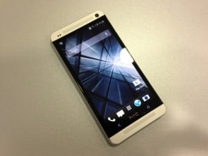 HTC dibe vurdu! 23 htc1