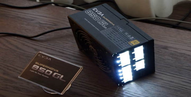 EVGA, LED bağlantı noktalı güç kaynaklarını duyurdu 1 evga guc kaynagı
