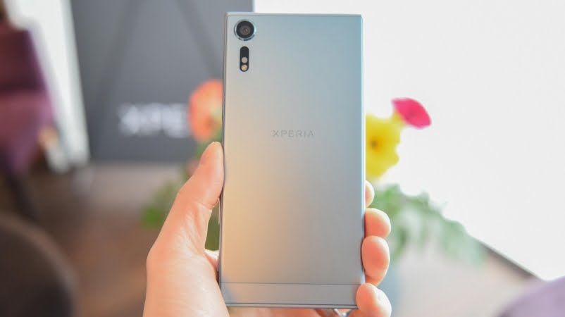 Xperia XZs