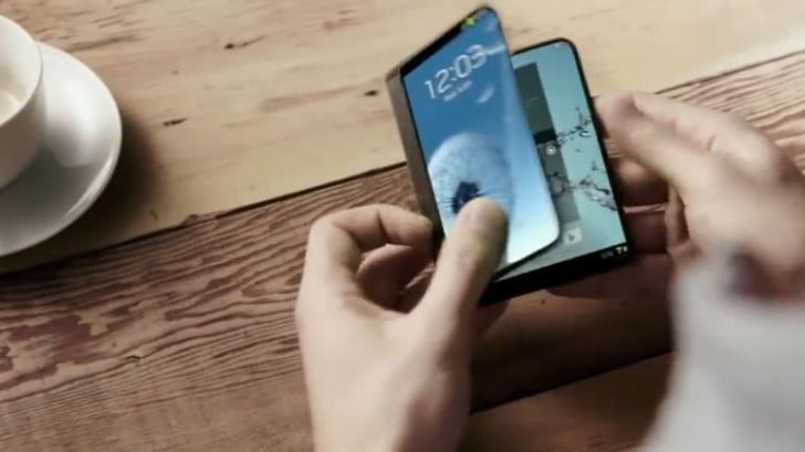 Samsung katlanabilir ekranlı telefonu için gün sayıyor