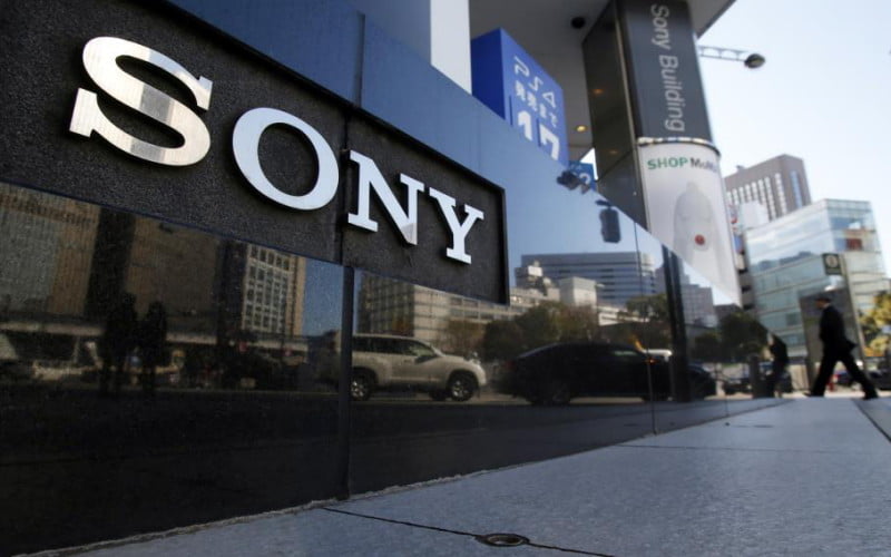 Sony, telefonlar arası kablosuz şarj transferi teknolojisi ile ilgili patent aldı 1 sonyyy 1