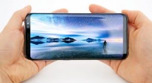 Galaxy S8 için yeni TV reklamı yayınladı 24 galaxy s8