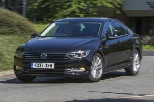 Volkswagen Passat 2018 1.4 TSI GT Yolda