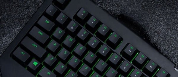 Razer'dan suya ve toza karşı dayanıklı mekanik klavye: BlackWidow Ultimate