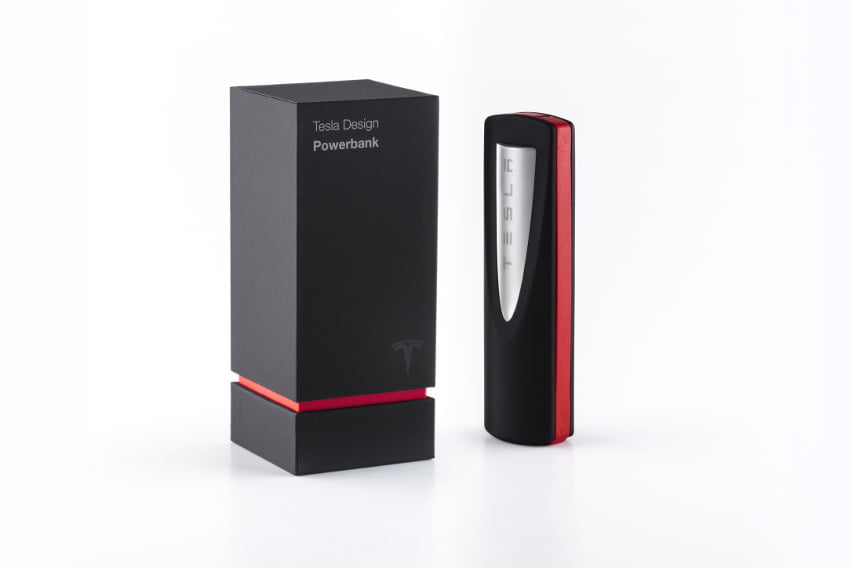 xtesla power bank 1.jpg.pagespeed.ic .pNgR4HwnTj