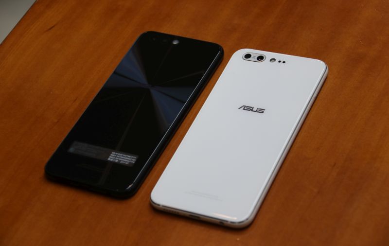 Asus Zenfone 5 Lite Gözüktü