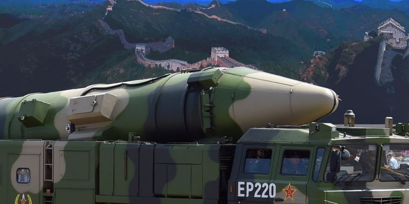 Çin Yeni Hipersonik Silahı DF 17’yi test etti