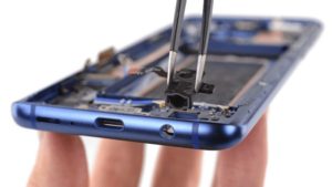 Samsung Galaxy S9 paramparça oldu 1 Samsung Galaxy S9