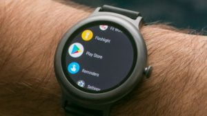 LG'nin yeni akıllı saati gözüktü 15 LG