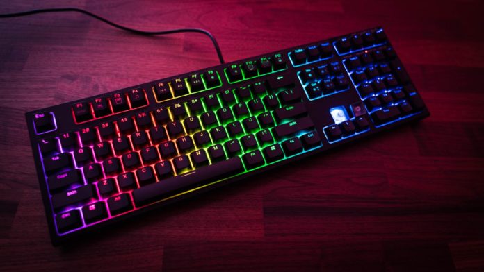 A101 RGB klavye ve mouse