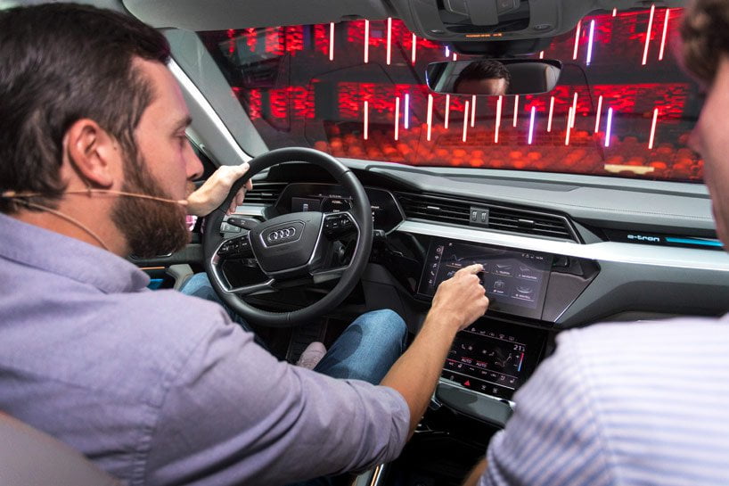 audi e tron preview interior sound designboom06