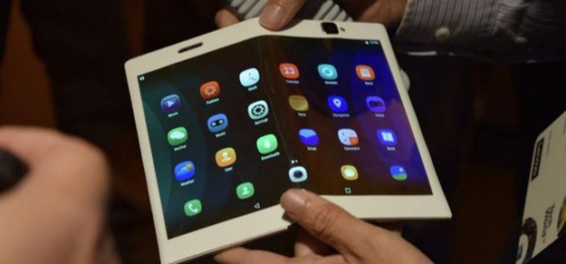 motorola also working on a foldable smartphone1400