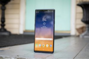 Galaxy Note 9 ekran sorunu ile gündemde! 26 Some Samsung Galaxy Note 9 displays are exhibiting signs of light leakage