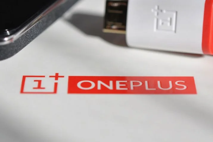 oneplus logo