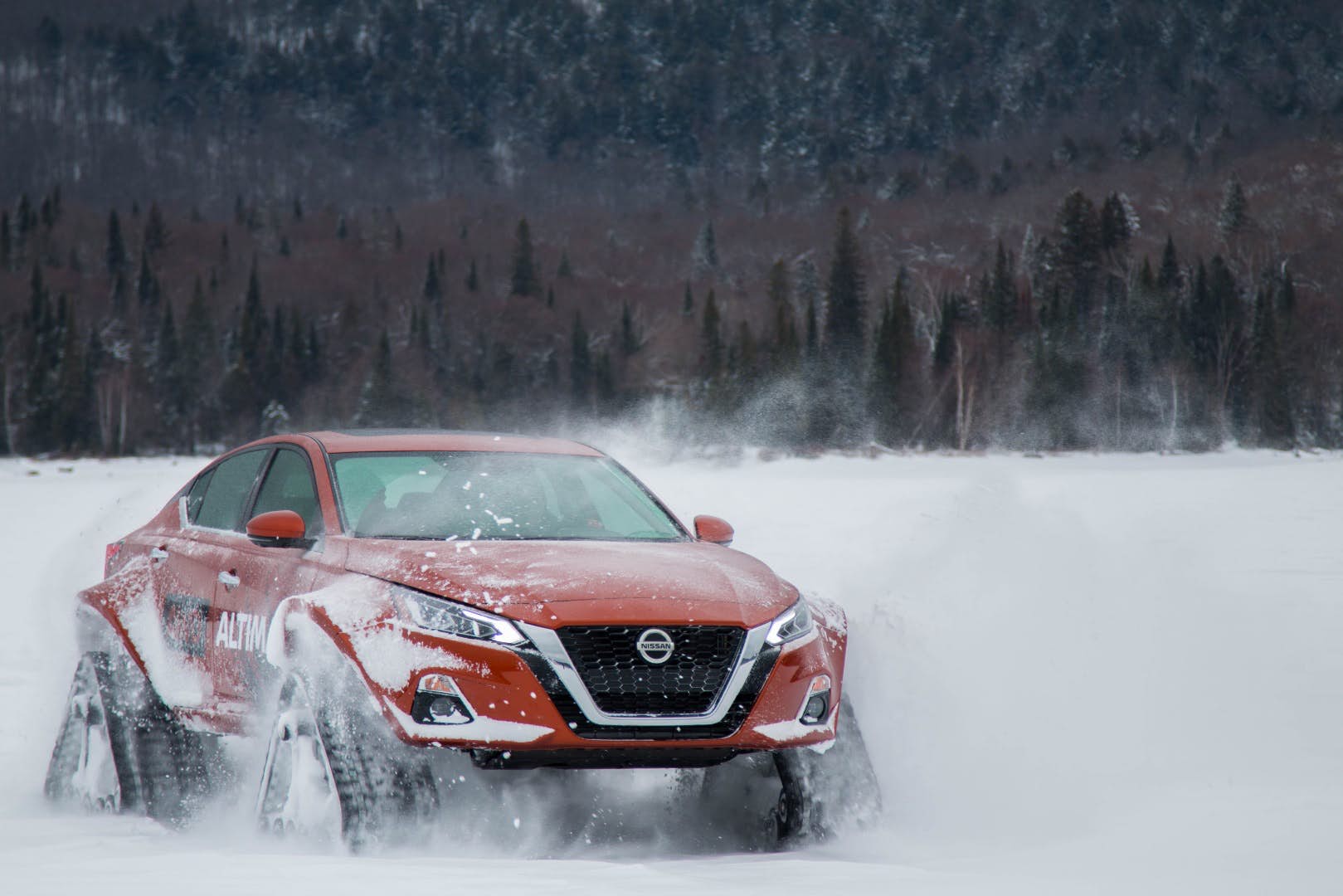 nissan altima te awd snow tracked 4