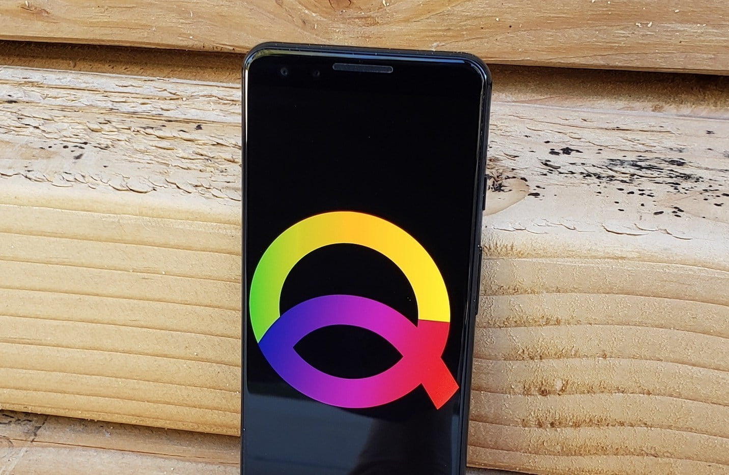 Android Q daha çıkmadan rootlandı