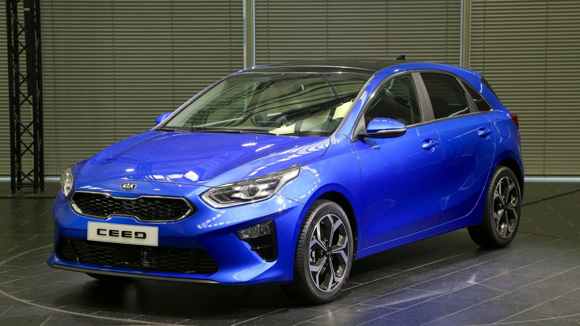 10 Kia Ceed
