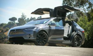 Tesla Model X ve Model S