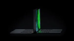 OLED ekranlı MacBook Pro