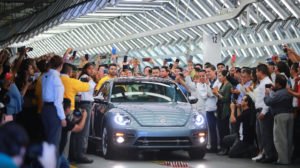 Son Volkswagen Beetle üretim hattından çıktı! 20 Volkswagen Beetle