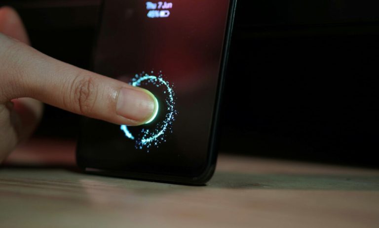 Huawei LCD ekranlarda yeni bir teknoloji deneyecek