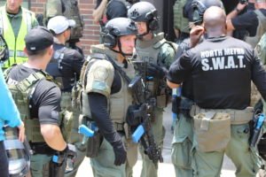 Çakal YouTuber rakip kanalların sahiplerine SWAT ekibi gönderdi 17 çakal youtuber