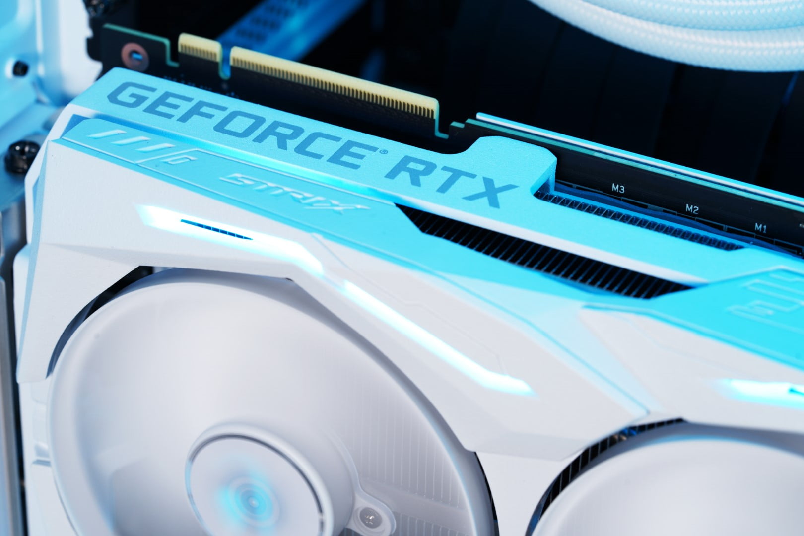 Asus Strix Geforce Rtx 2080 Ti White Edition Tanıtıldı