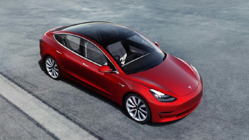 Tesla arac