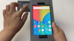 Tasarımıyla göz kanatan en ilginç telefonlar 32 teklefon