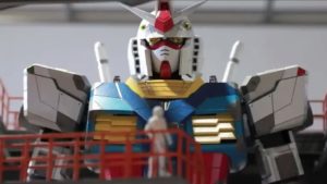 18 metrelik gundam robotları