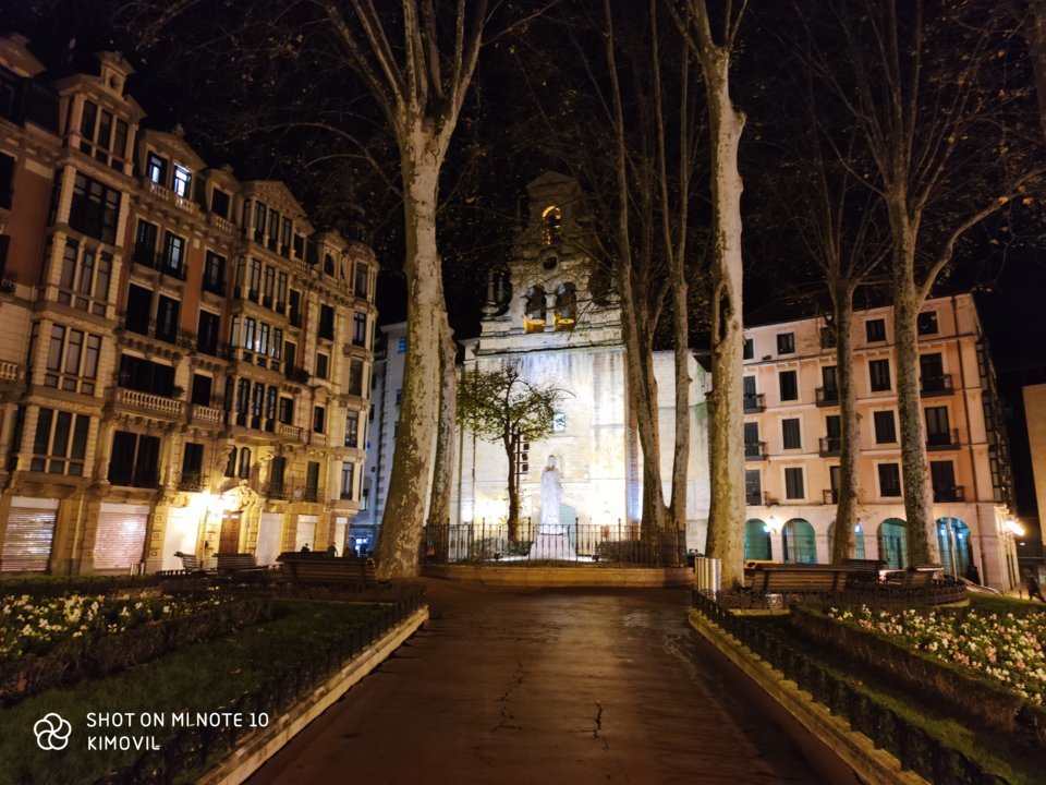 Xiaomi Mi Note 10 13