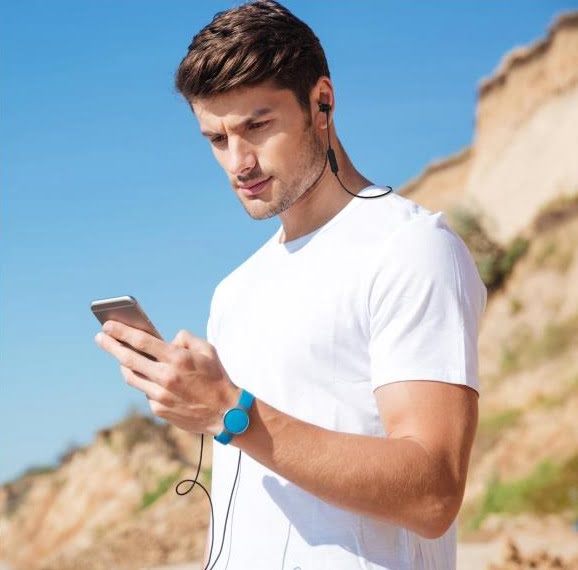 Celly BH Stereo: Uygun fiyata Bluetooth kulaklık ister misiniz? 3 Celly BH Stereo: Uygun fiyata Bluetooth kulaklık ister misiniz?