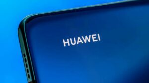 Huawei ekran altı kamera