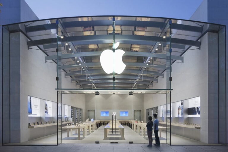 Apple ABD mağazaları için açılış zamanı geldi
