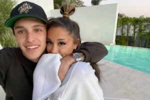 Ariana Grande ve Dalton Gomez ilişkilerini açıkladılar 20 Ariana Grande ve Dalton Gomez