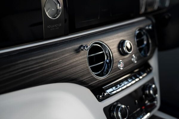 Rolls-Royce, GHOST modeli ile büyüleyecek