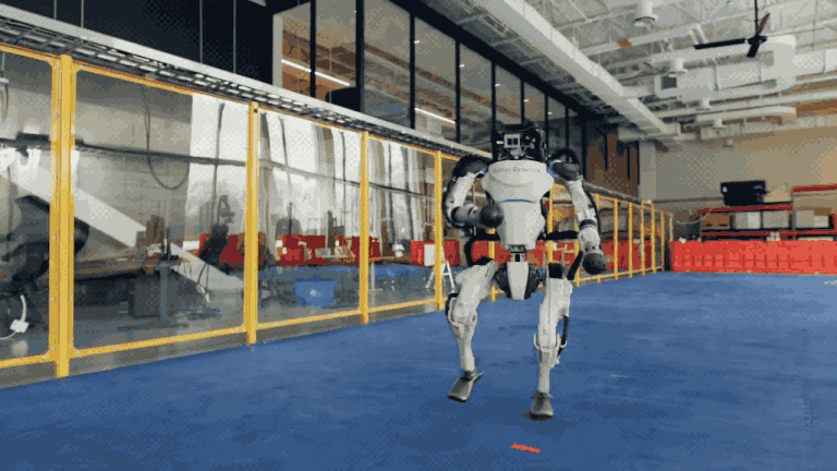 Boston Dynamics robotları dans şovu yaptı