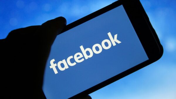 Facebook, iOS 14 kullanıcılarına yeni giriş sistemi sunuyor